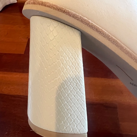 Dolce Vita Cream Ankle Boots - Picture 11 of 16